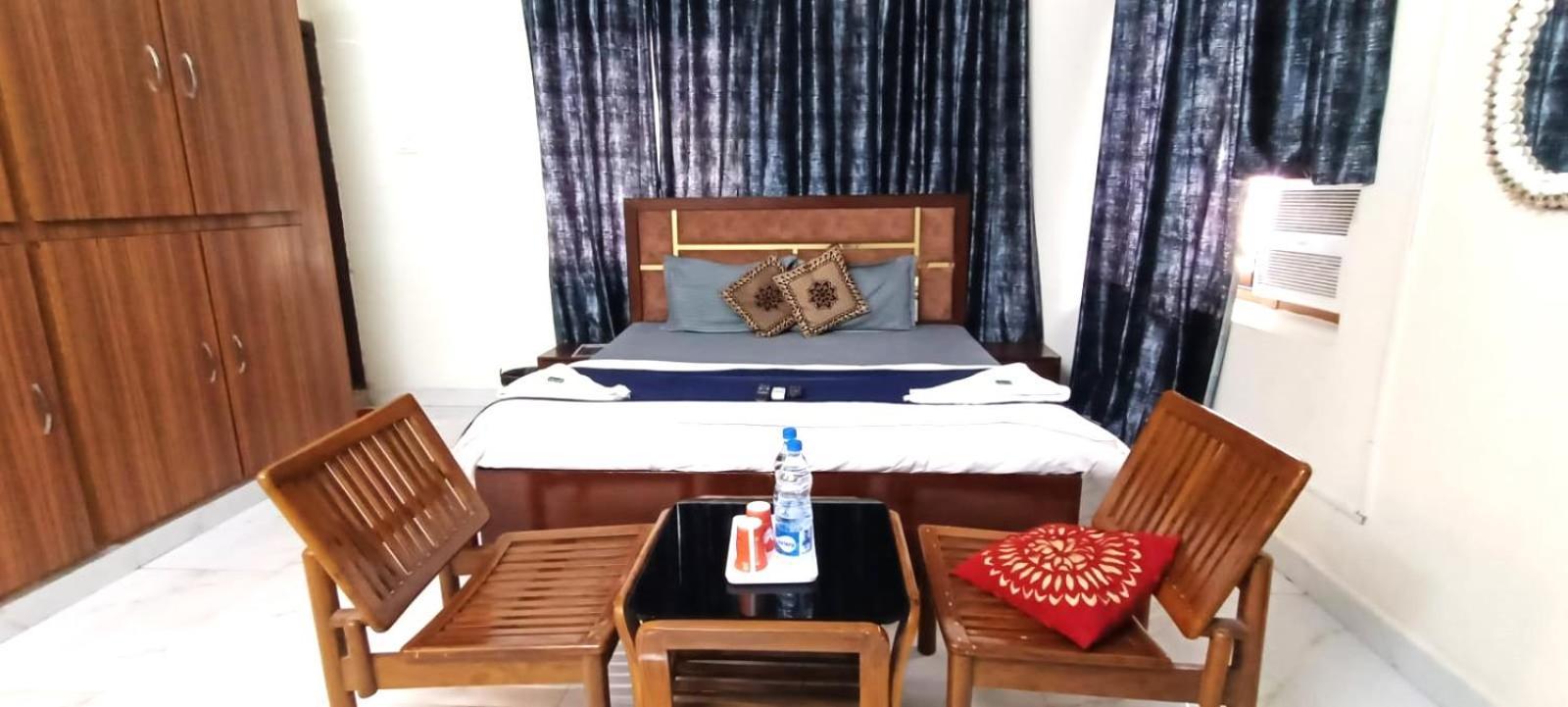 Zora Park Luxury Rooms Visakhapatnam Exterior photo