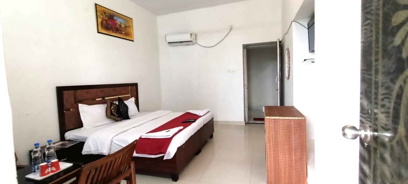 Zora Park Luxury Rooms Visakhapatnam Exterior photo