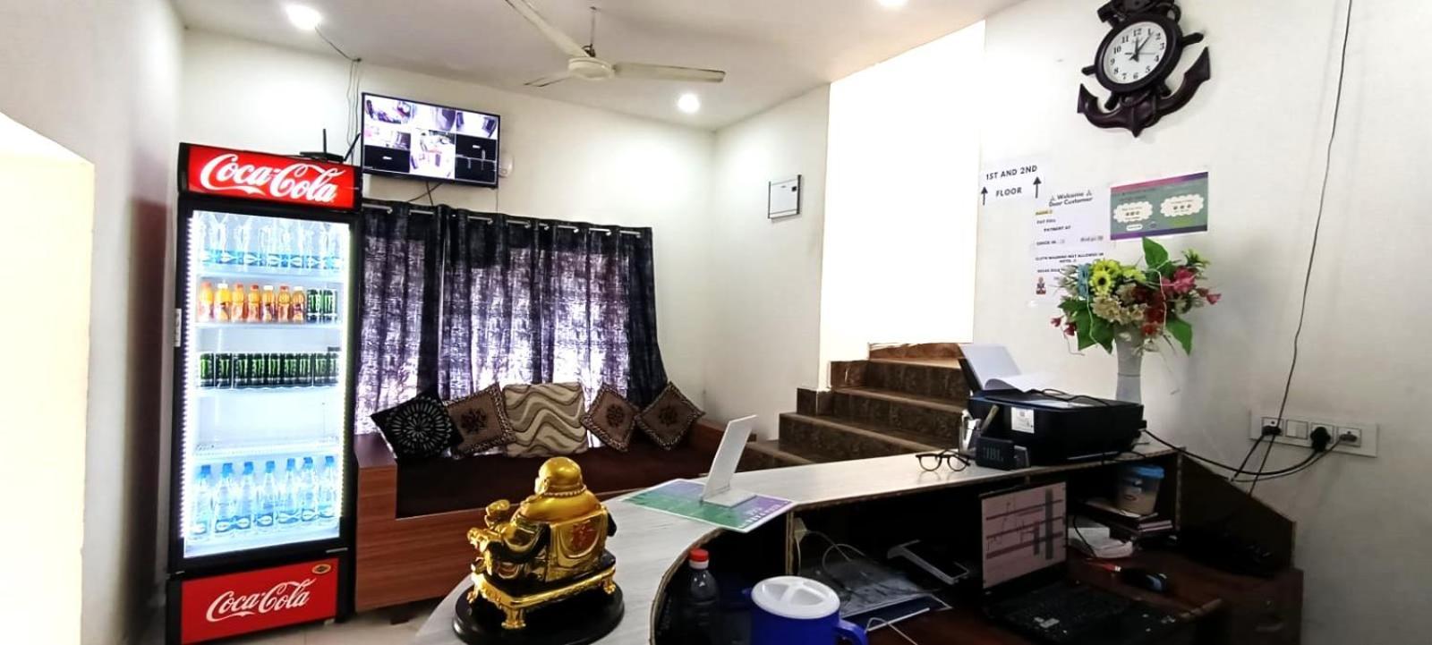Zora Park Luxury Rooms Visakhapatnam Exterior photo