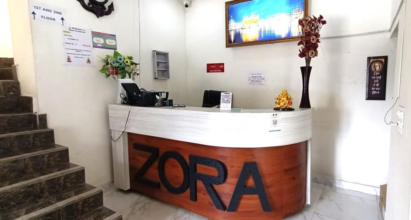 Zora Park Luxury Rooms Visakhapatnam Exterior photo