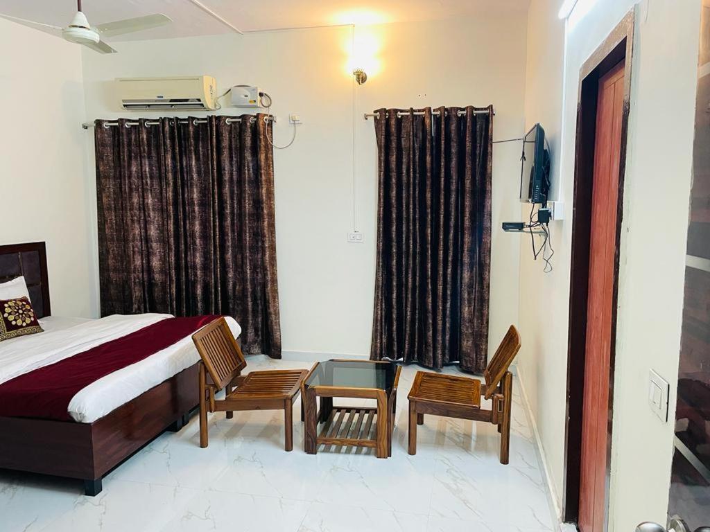 Zora Park Luxury Rooms Visakhapatnam Exterior photo